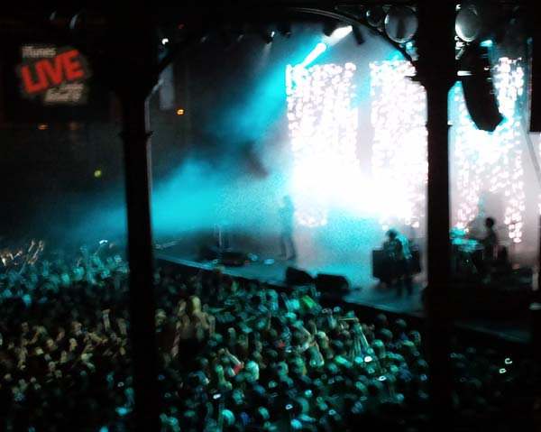Friendly Fires - Roundhouse